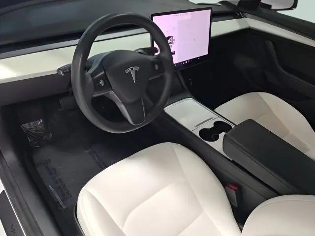 2021 Tesla Model 3 Standard Range Plus Rear-Wheel Drive