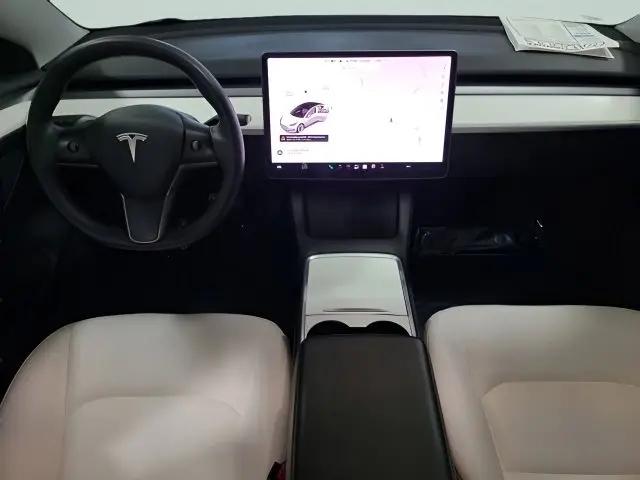 2021 Tesla Model 3 Standard Range Plus Rear-Wheel Drive