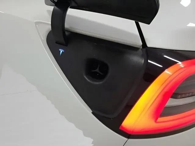 2021 Tesla Model 3 Standard Range Plus Rear-Wheel Drive