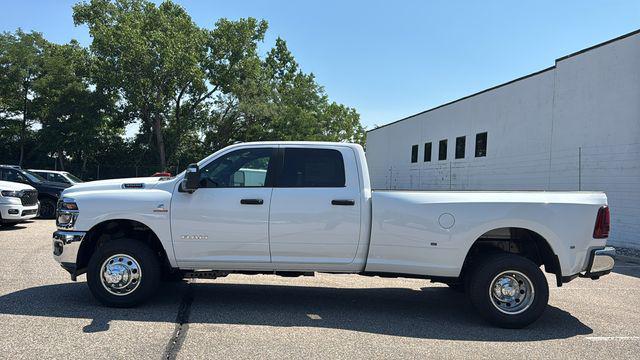 2026 RAM 3500 RAM 3500 BIG HORN CREW CAB 4X4 8 BOX