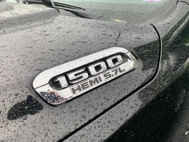 2019 RAM 1500 Limited Crew Cab 4x4 57 Box 2019 RAM 1500 Limited Crew Cab 4x4 57 Box