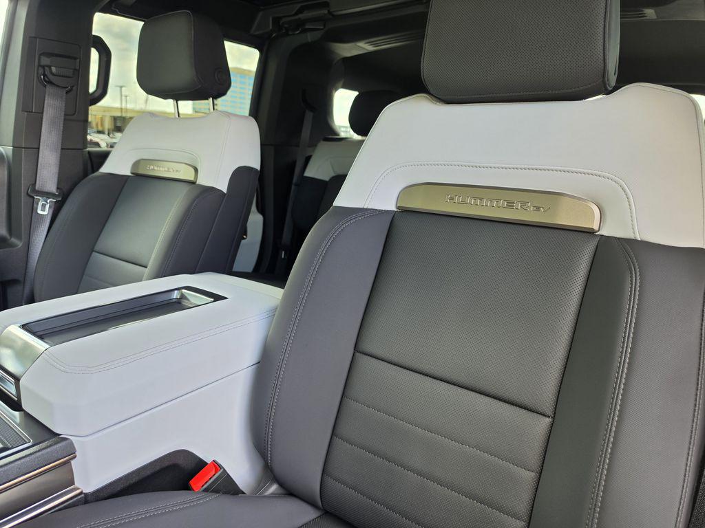 2025 GMC HUMMER EV 2X - Photo 15