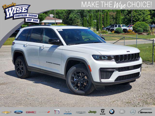 2026 Jeep Grand Cherokee Altitude 4x4 for sale in Clio, MI