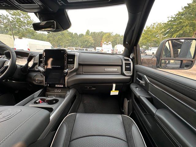 2026 Ram 2500 Laramie Crew Cab 4x4 64 Box