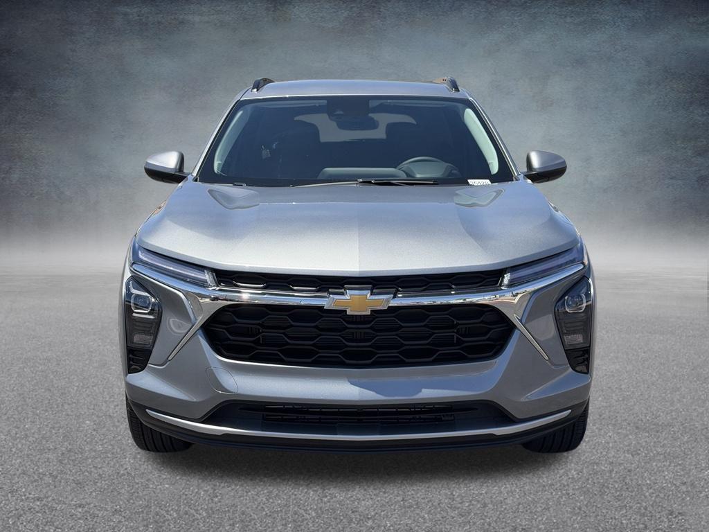 2026 Chevrolet Trax LT - Photo 8