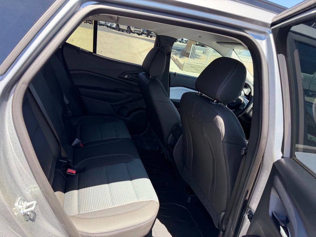 2026 Chevrolet Trax LT - Photo 14