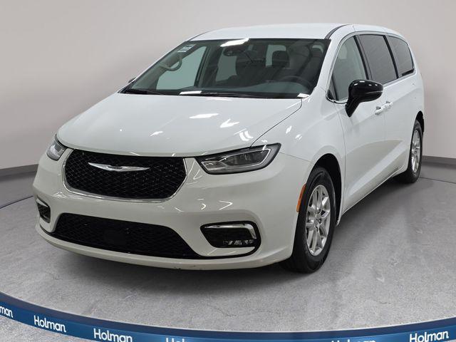 2024 Chrysler Pacifica Touring L for sale in Mount Laurel, NJ