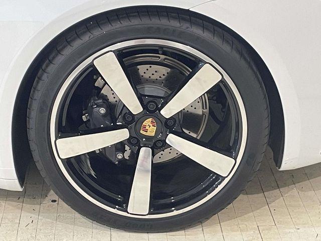 2023 Porsche 911 Carrera Cabriolet