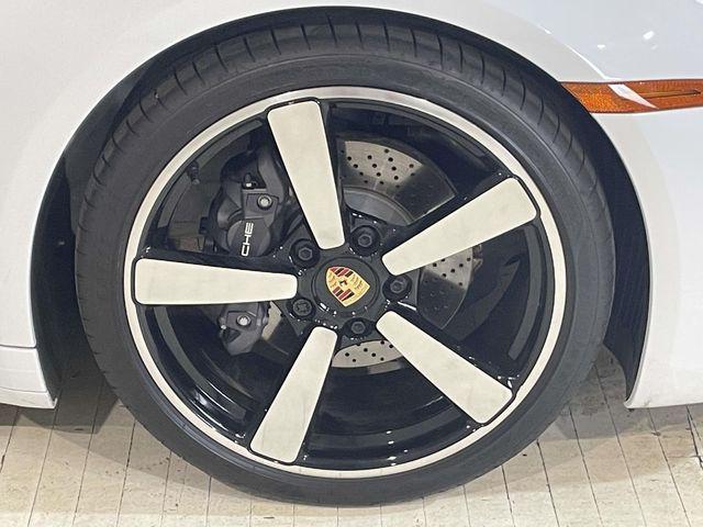 2023 Porsche 911 Carrera Cabriolet