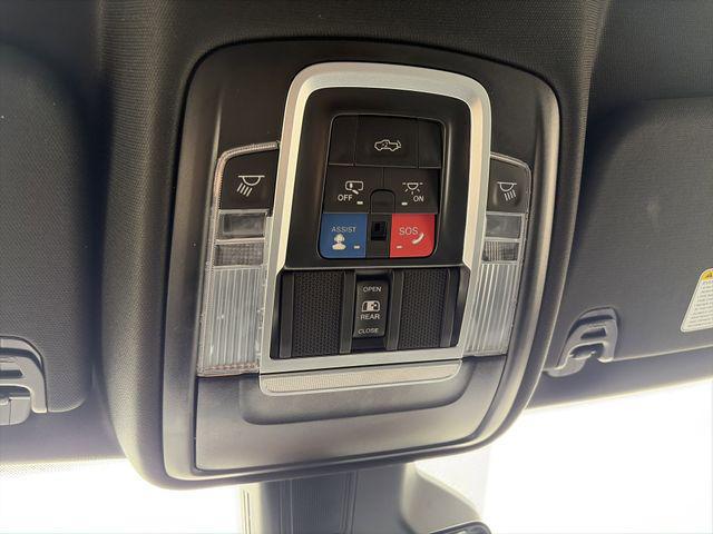 2025 Ram 1500 Big Horn Crew Cab 4x4 6'4" Box