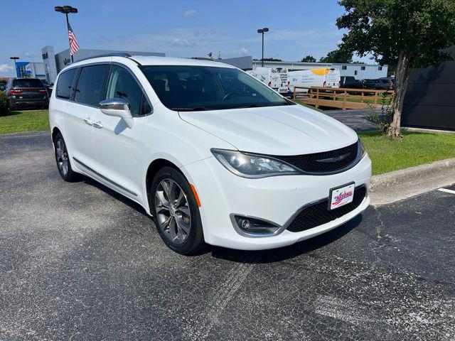 2017 Chrysler Pacifica Limited for sale in Jacksonville, NC