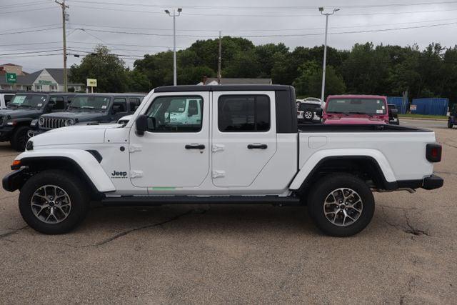 2026 Jeep Gladiator GLADIATOR SPORT S 4X4
