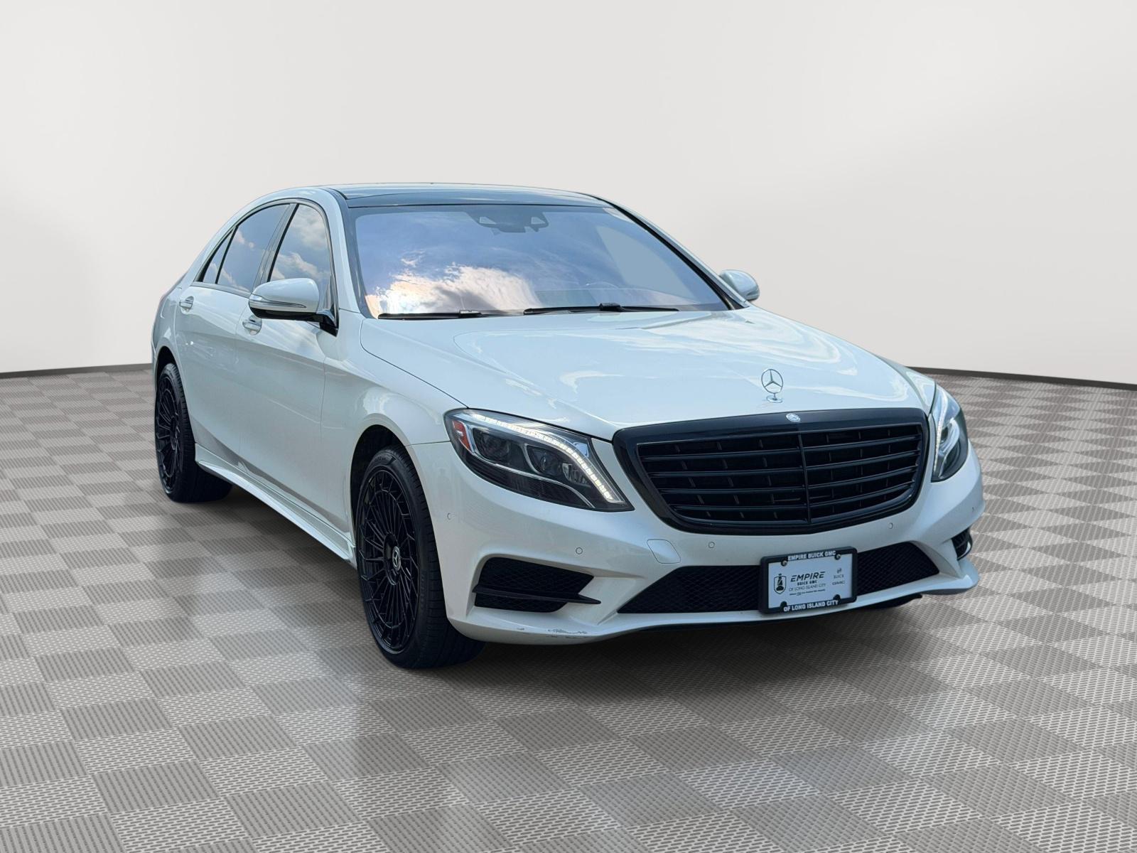 White 2015 Mercedes-Benz S-Class S 550 4MATIC Sedan All-Wheel Drive Automatic