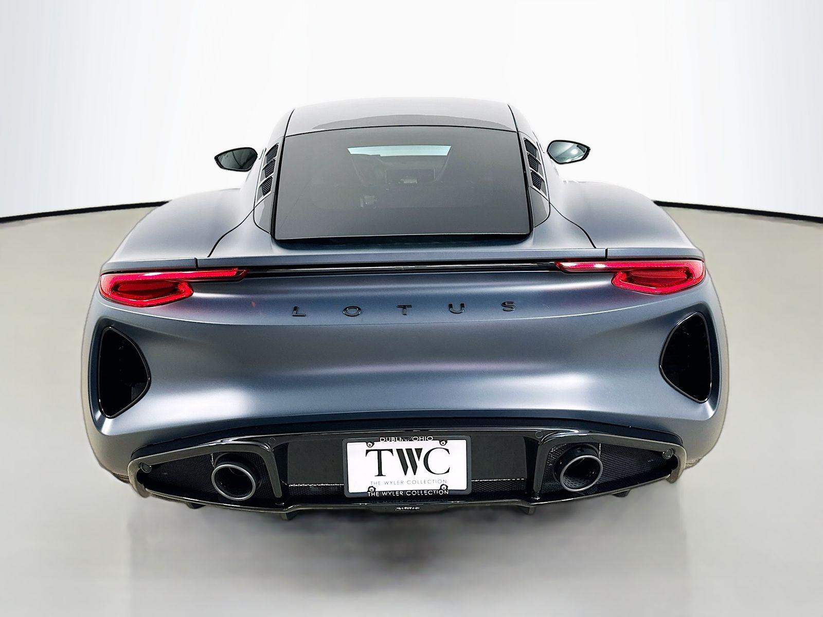 2026 Lotus Emira - Photo 6