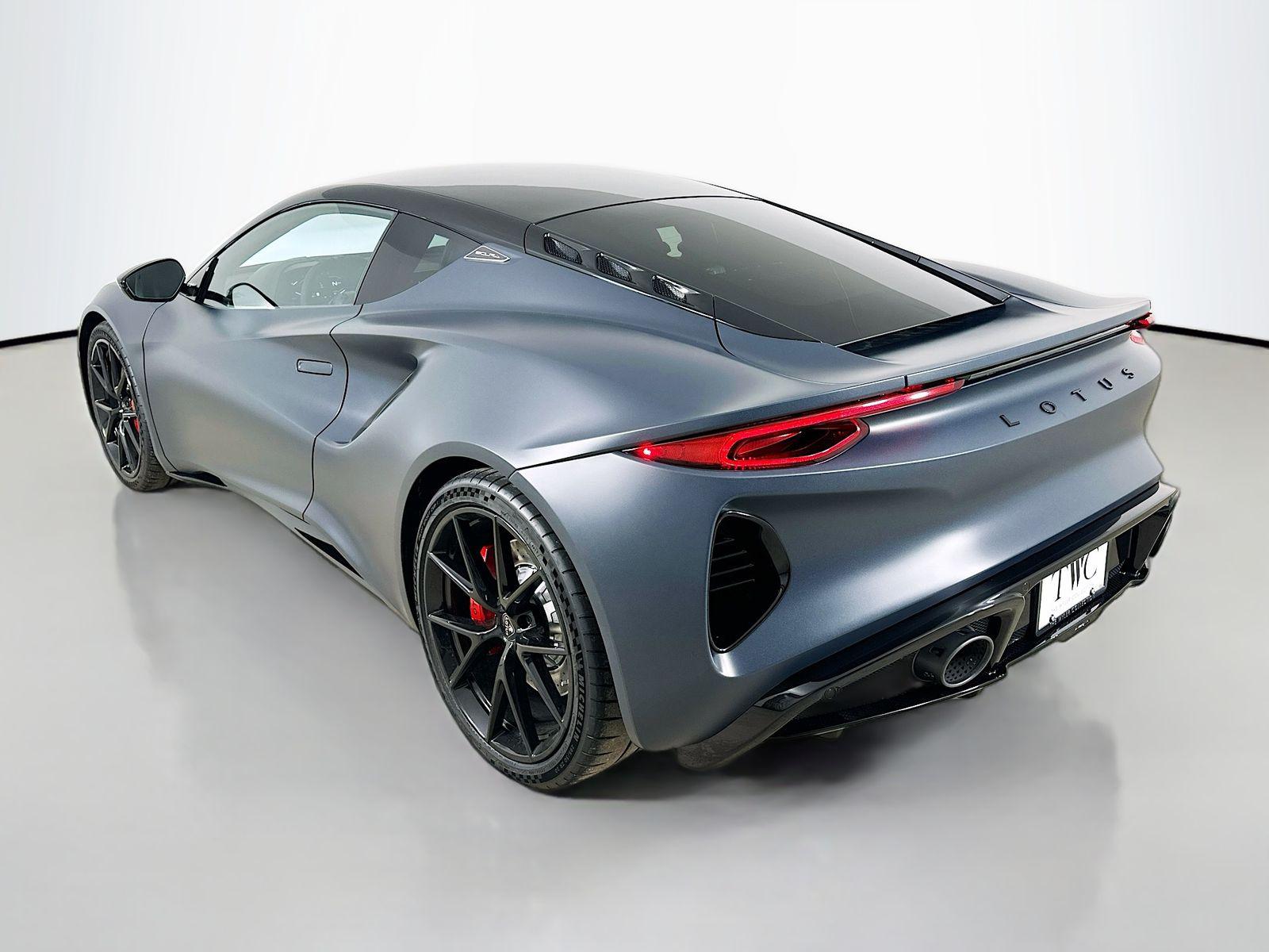 2026 Lotus Emira - Photo 7