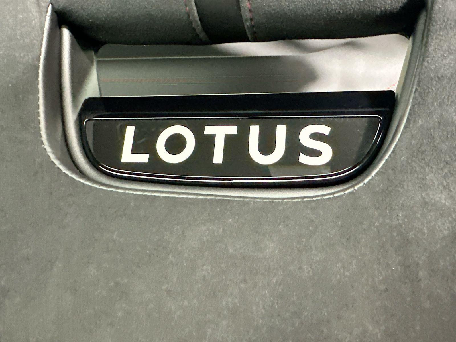 2026 Lotus Emira - Photo 34