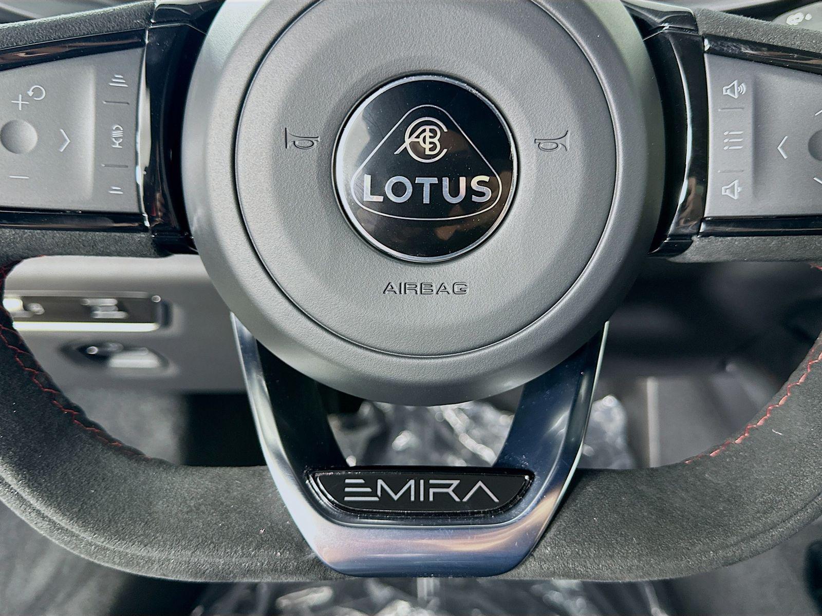 2026 Lotus Emira - Photo 43