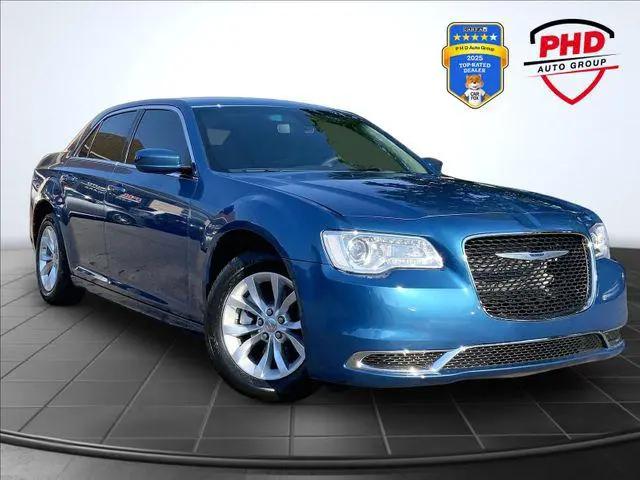 2023 Chrysler 300 Touring for sale in ELYRIA, OH