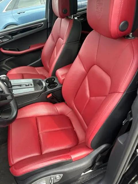 2023 Porsche Macan Macan
