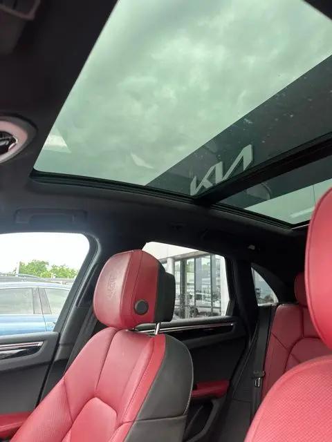 2023 Porsche Macan Macan