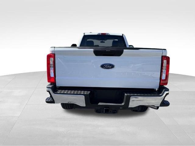 2025 Ford F-350 XLT