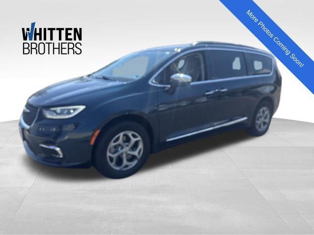 2022 Chrysler Pacifica Limited AWD