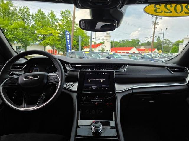 2023 Jeep Grand Cherokee Altitude 4x4 2023 Jeep Grand Cherokee Altitude 4x4