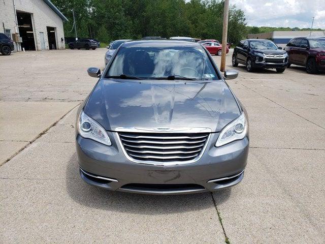 2013 Chrysler 200 Touring 2013 Chrysler 200 Touring