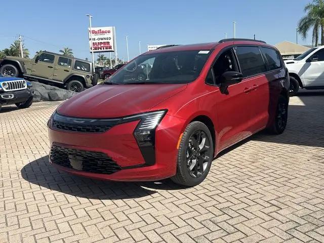 2027 Chrysler Pacifica Limited
