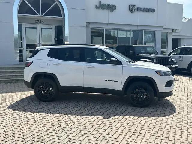 2026 Jeep Compass Latitude Altitude