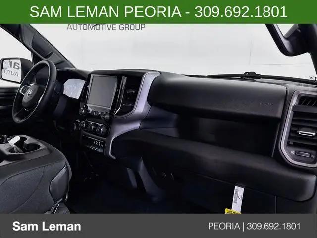2026 Ram 1500 Express Quad Cab 4x4 64 Box