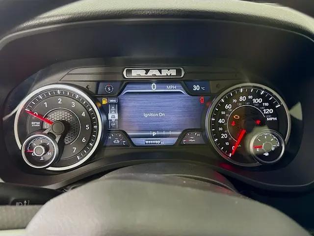 2026 Ram 1500 Express Quad Cab 4x4 64 Box