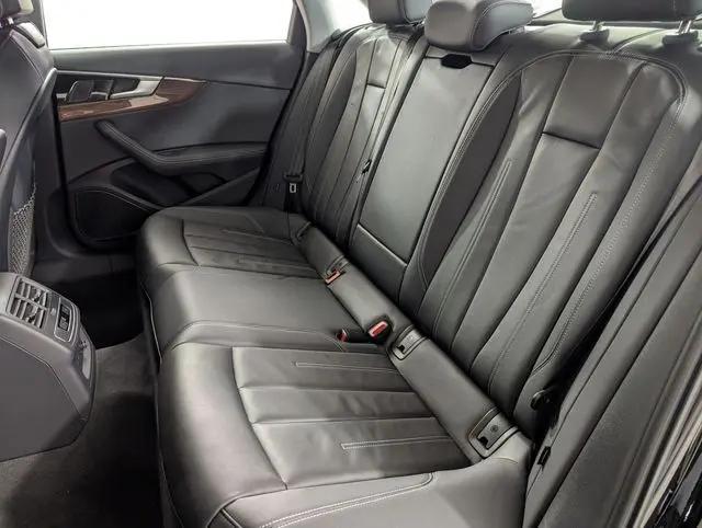 2023 Audi A4 Premium Plus 40 TFSI quattro S tronic