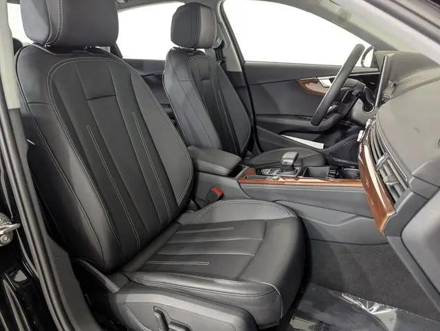 2023 Audi A4 Premium Plus 40 TFSI quattro S tronic
