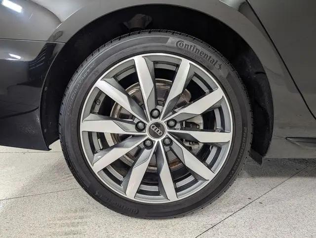 2023 Audi A4 Premium Plus 40 TFSI quattro S tronic