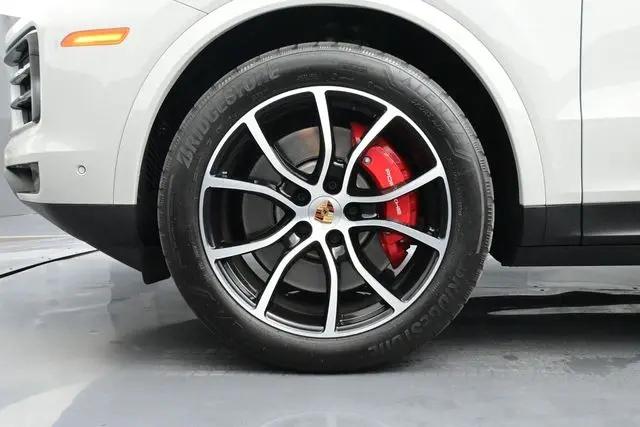 2025 Porsche Cayenne S