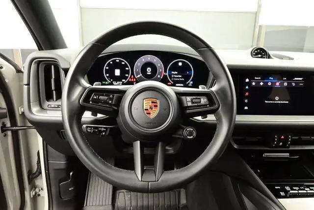 2025 Porsche Cayenne S