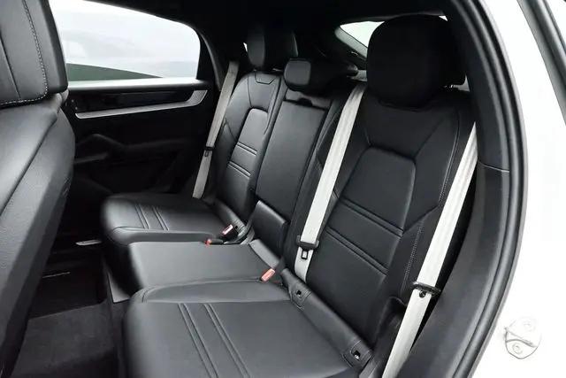 2025 Porsche Cayenne S