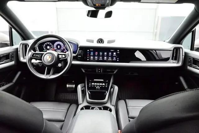 2025 Porsche Cayenne S