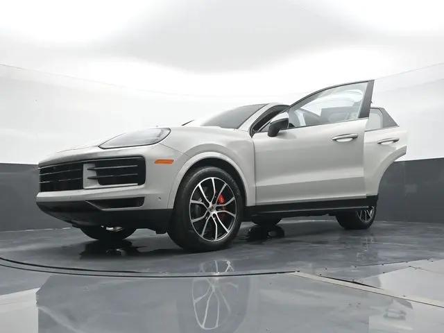2025 Porsche Cayenne S