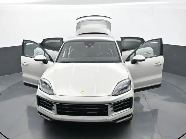 2025 Porsche Cayenne S