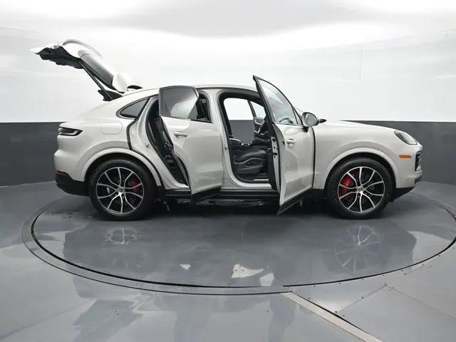 2025 Porsche Cayenne S