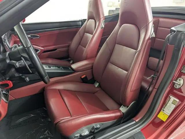 2017 Porsche 911 Carrera GTS