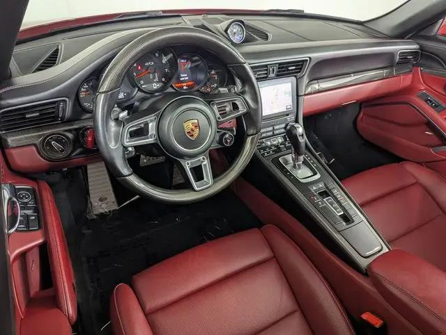 2017 Porsche 911 Carrera GTS