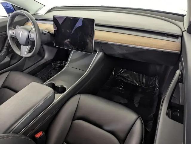 2020 Tesla Model 3 Standard Range Plus Rear-Wheel Drive