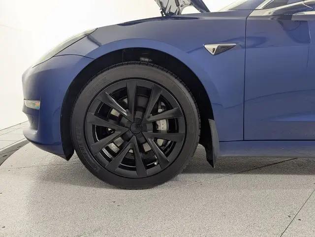 2020 Tesla Model 3 Standard Range Plus Rear-Wheel Drive