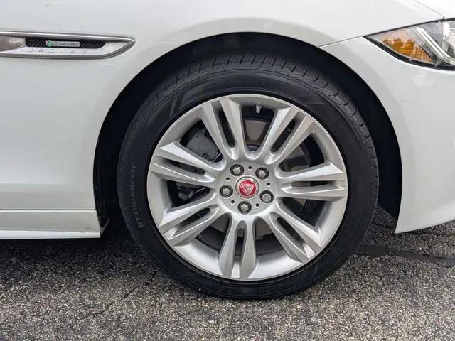 2018 Jaguar XE 25t R-Sport