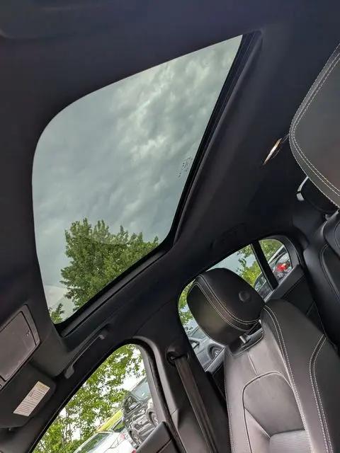 2018 Jaguar XE 25t R-Sport