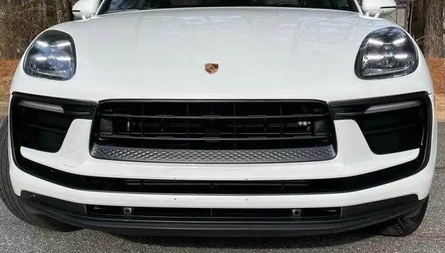 2022 Porsche Macan Macan