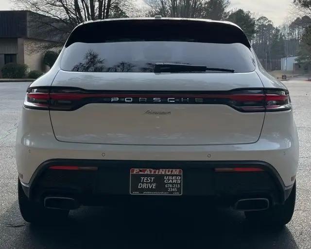 2022 Porsche Macan Macan